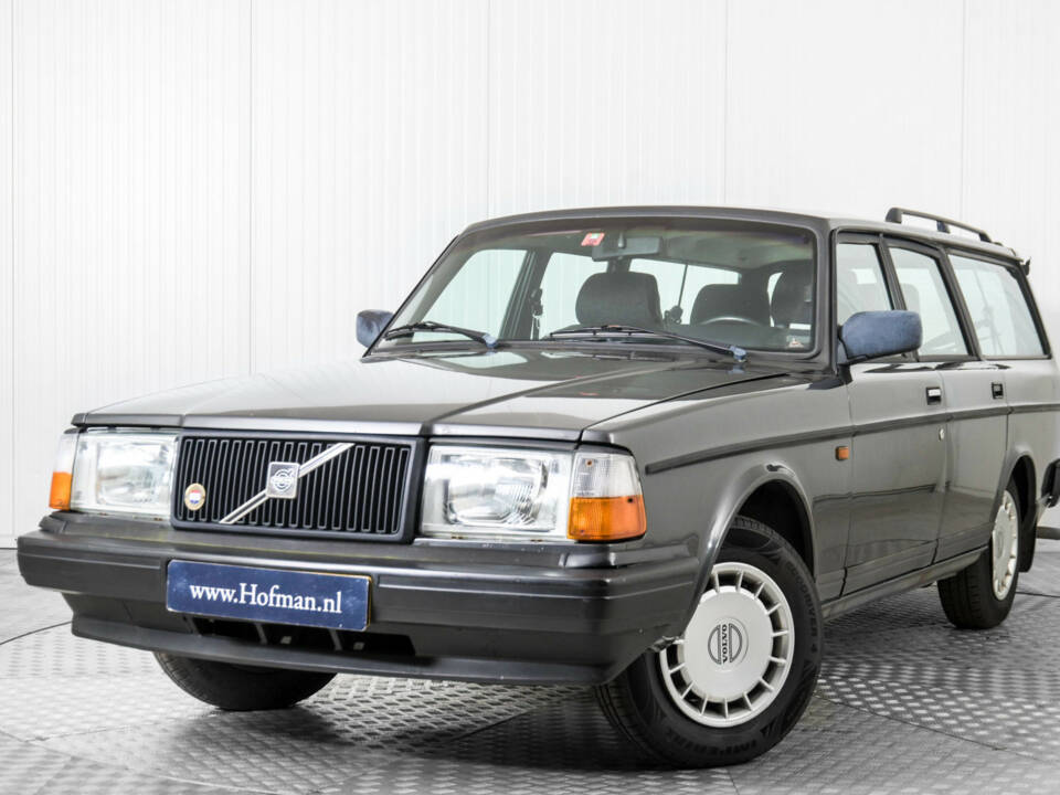 Bild 3/50 von Volvo 245 Super Polar (1993)