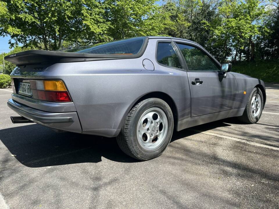 Image 7/8 de Porsche 944 Turbo Cup (1987)