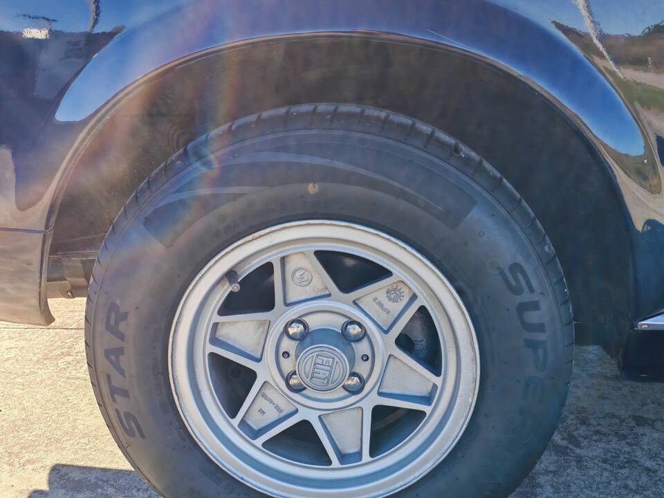 Image 20/42 of FIAT 124 Spider CS1 (1975)