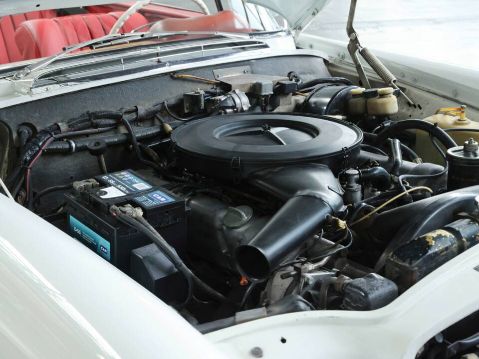 Image 37/50 of Mercedes-Benz 280 SE 3,5 (1969)