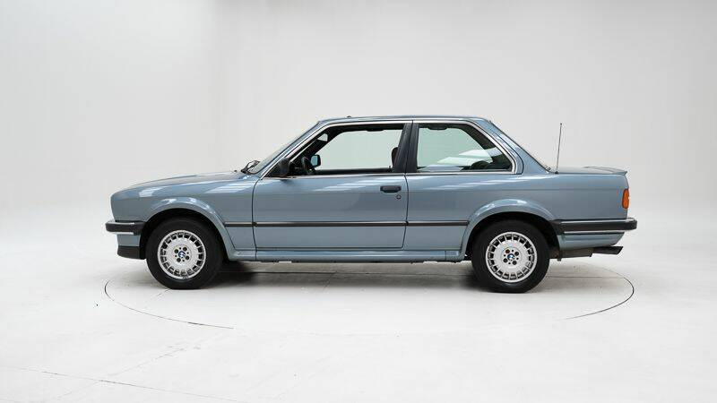 Image 8/15 of BMW 325ix (1987)
