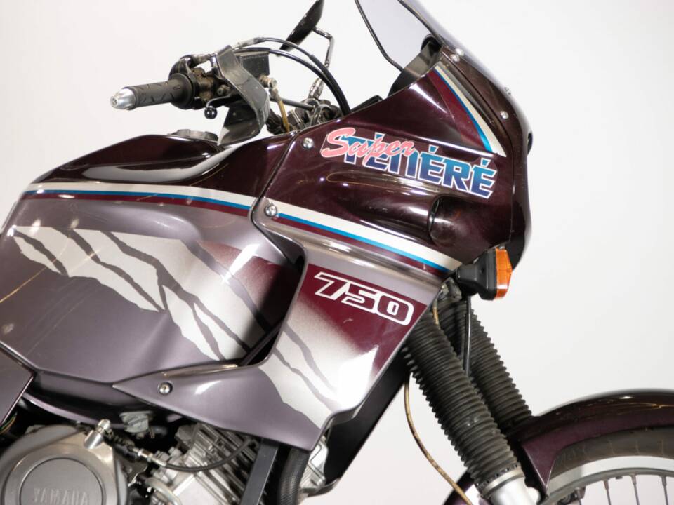 Image 25/50 of Yamaha XTZ 750 SuperTéneré (1990)