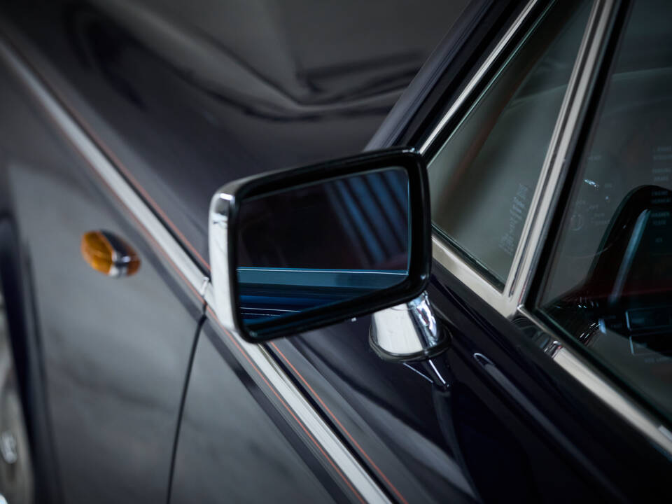 Image 51/100 de Rolls-Royce Silver Shadow II (1979)