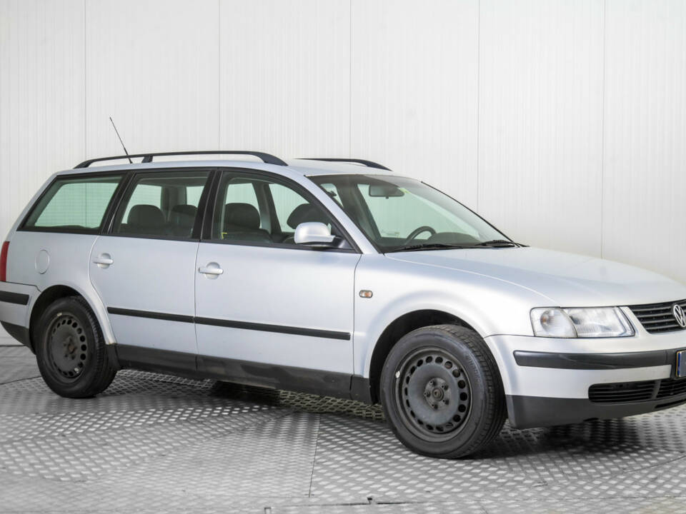 Image 5/14 of Volkswagen Passat Variant 1.9 TDI (1999)