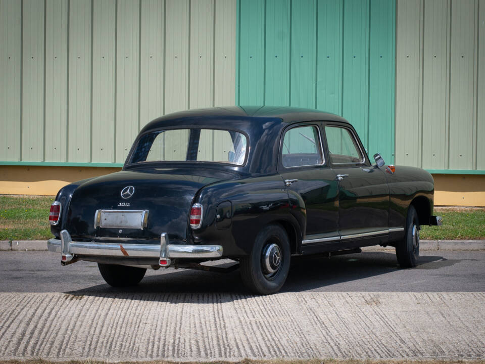 Image 5/30 of Mercedes-Benz 180 (1955)