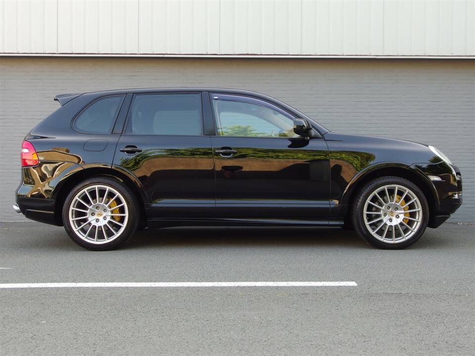 Image 5/98 of Porsche Cayenne GTS (2008)