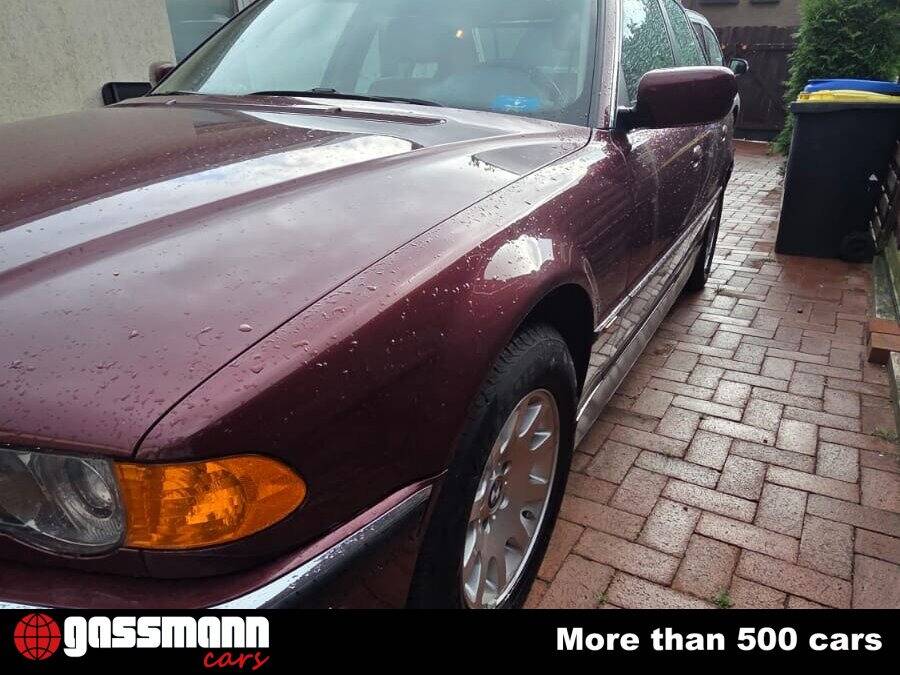 Bild 2/15 von BMW 735i (2000)