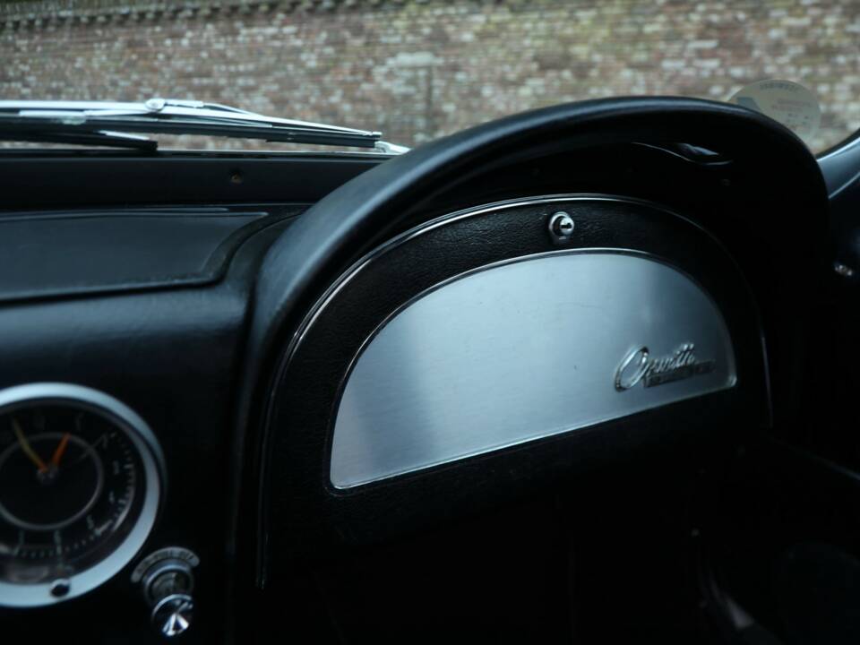Image 38/50 de Chevrolet Corvette Sting Ray Convertible (1964)