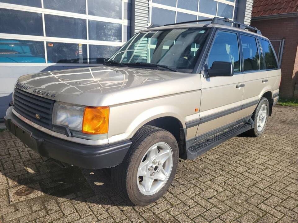 Immagine 1/8 di Land Rover Range Rover 4.6 HSE (1998)
