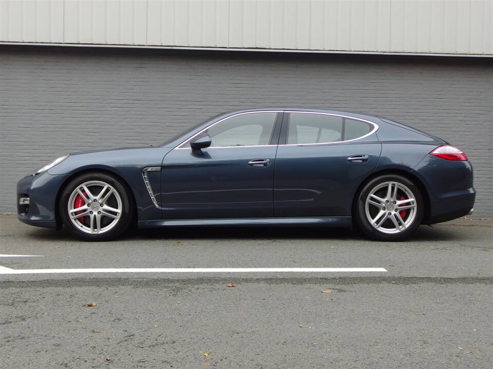 Image 6/99 of Porsche Panamera Turbo (2009)