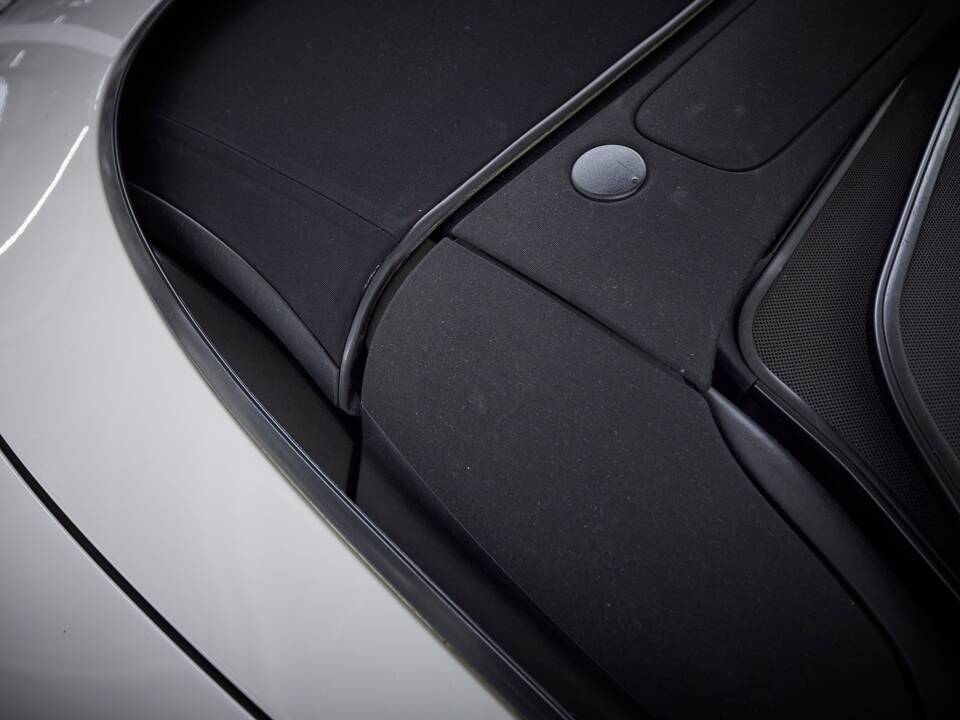 Bild 63/100 von Porsche 911 Carrera 4S (2004)