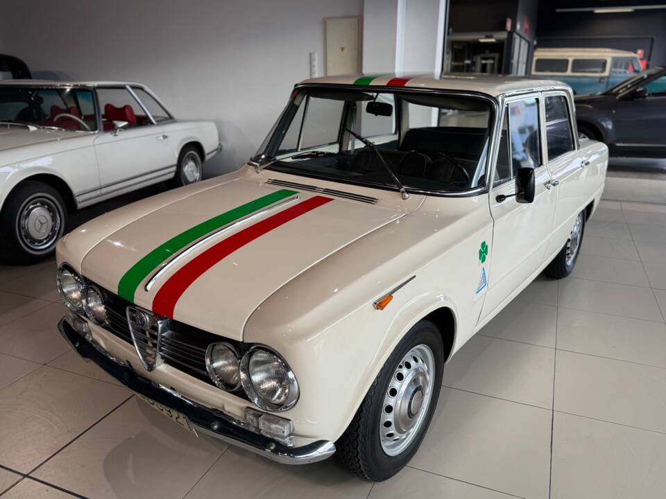 Image 4/47 of Alfa Romeo Giulia 1600 TI (1963)