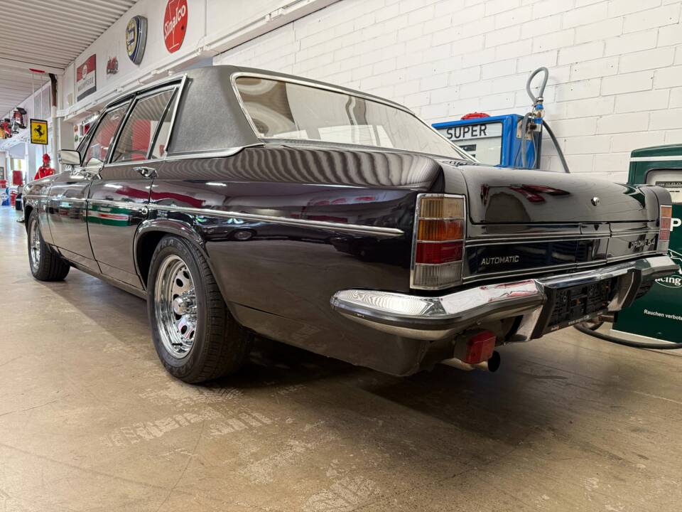Immagine 14/19 di Opel Diplomat V8 5,4 (1976)