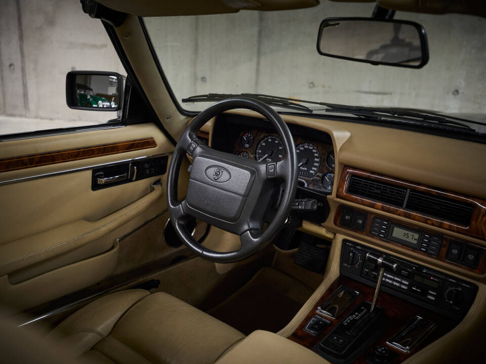 Bild 46/92 von Jaguar XJS 6.0 (1994)