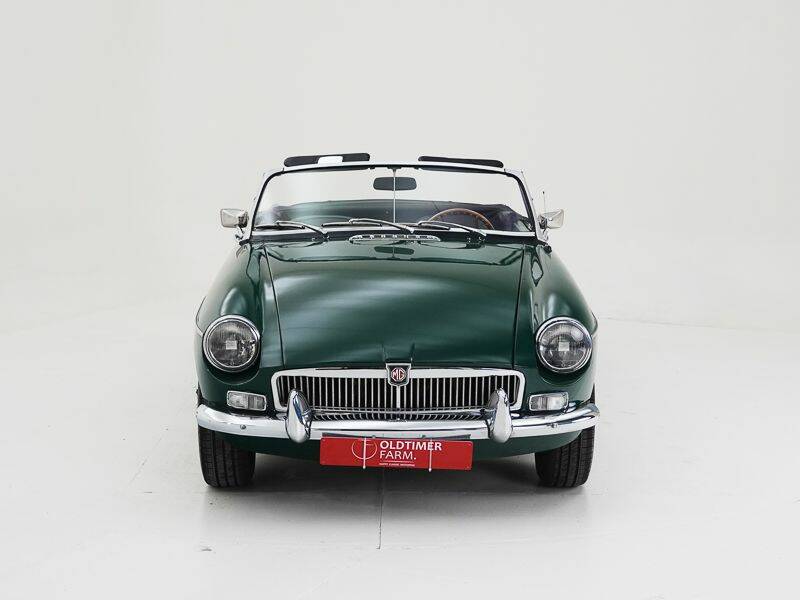 Immagine 9/15 di MG MGB (1977)