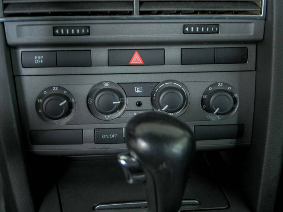 Immagine 29/45 di Audi A6 Avant 2.4 (2006)