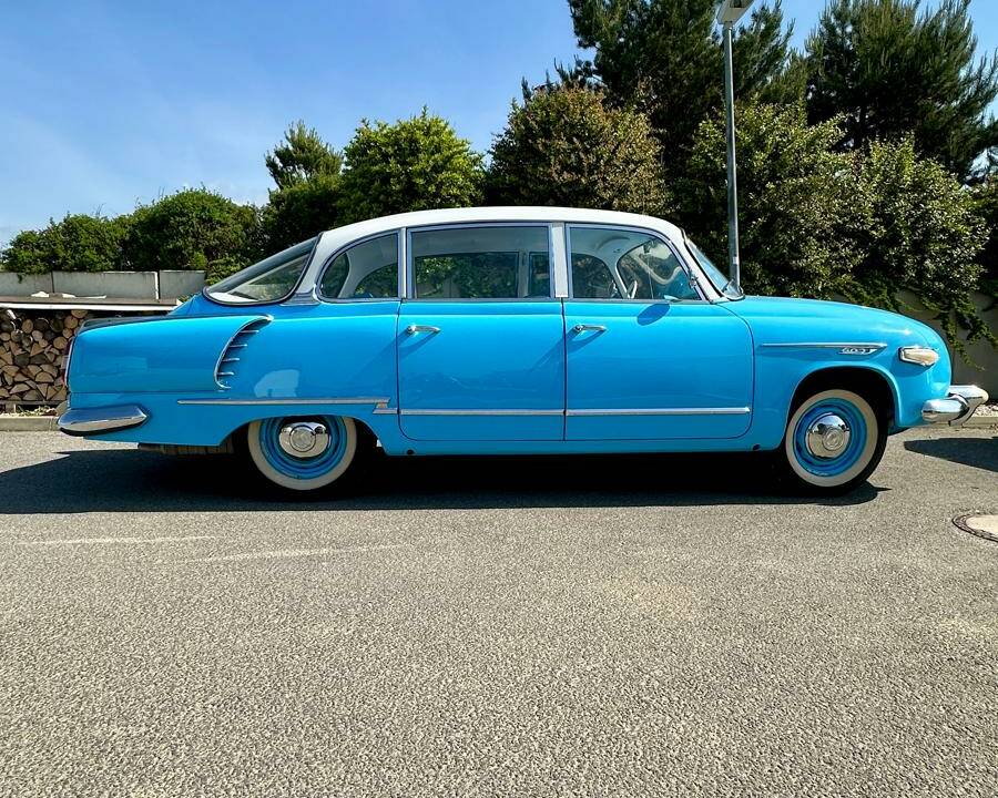 Image 3/17 de Tatra 603 Tatraplan (1959)