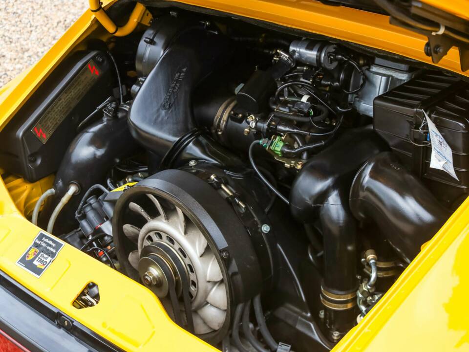 Image 32/50 of Porsche 911 Speedster (1993)