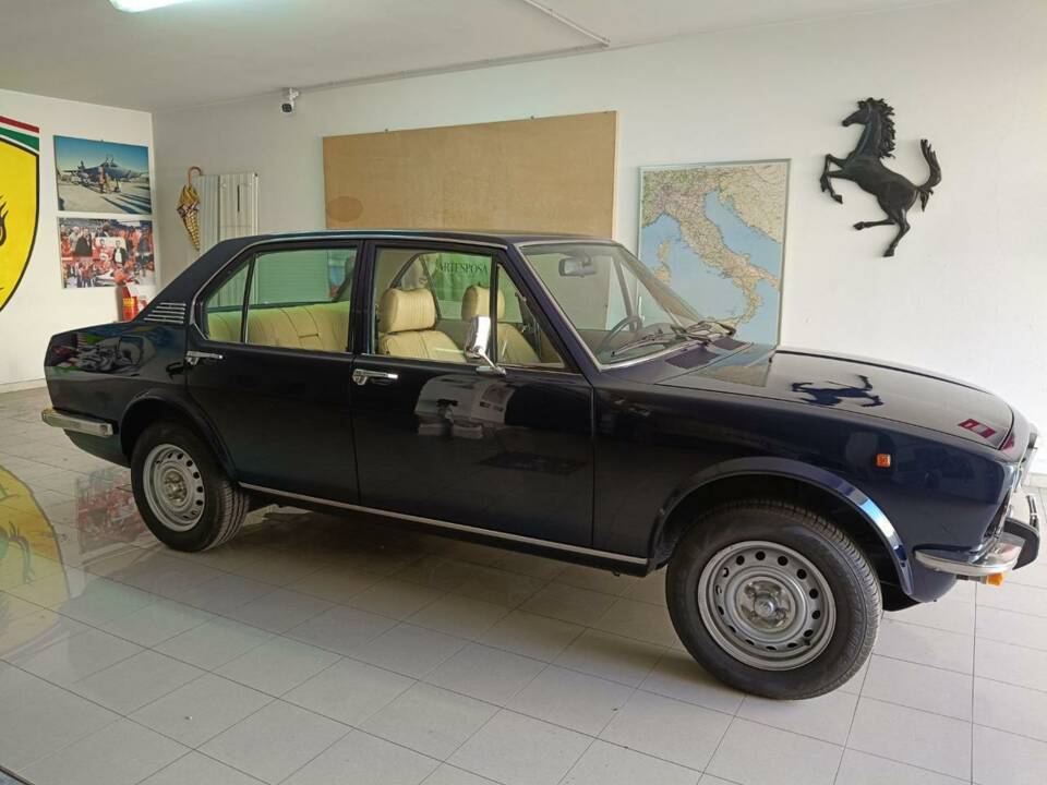 Bild 25/50 von Alfa Romeo Alfetta 1.6 (1979)