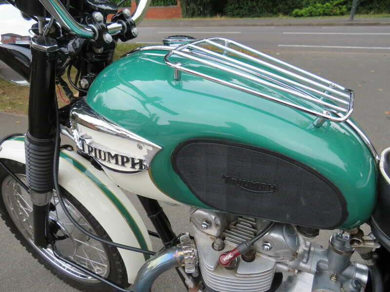 Image 28/45 de Triumph DUMMY (1965)