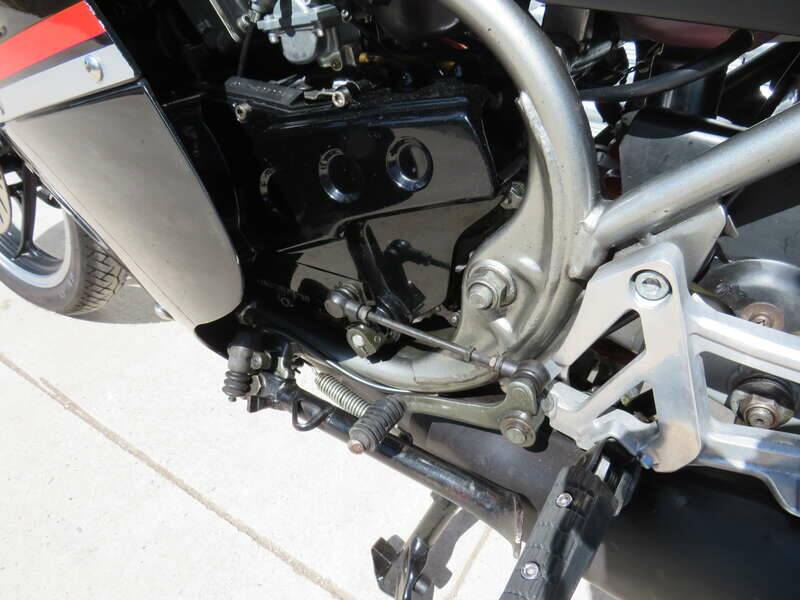 Immagine 20/44 di Yamaha RD 350 LC (1989)