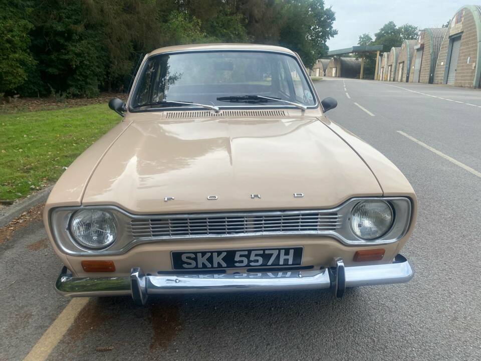 Afbeelding 31/98 van Ford Escort 940 DeLuxe (1970)