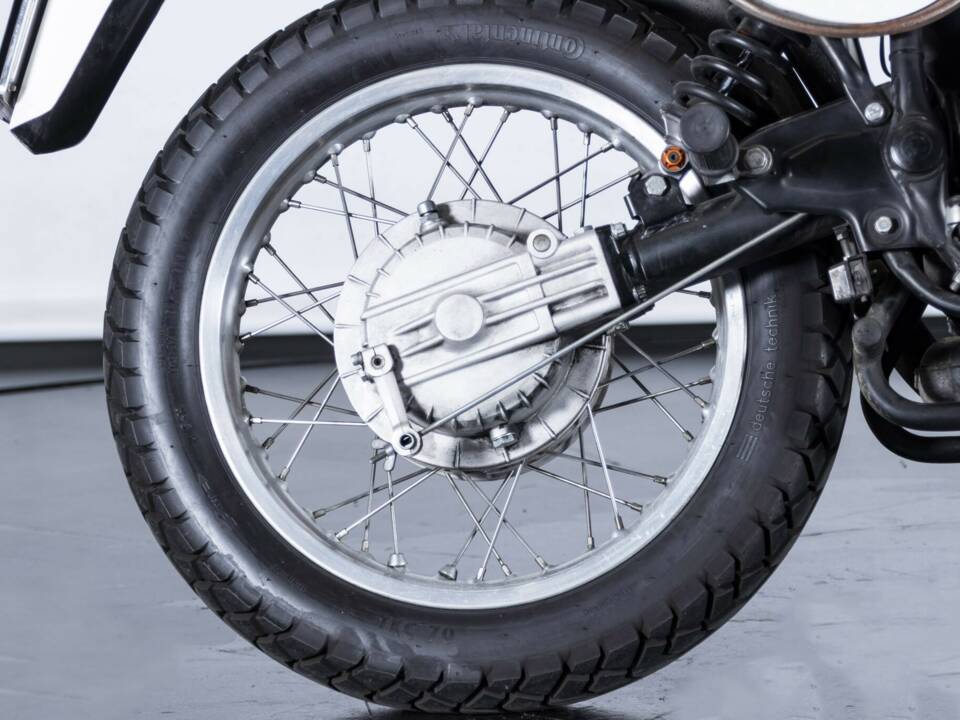 Bild 39/50 von BMW DUMMY (1985)