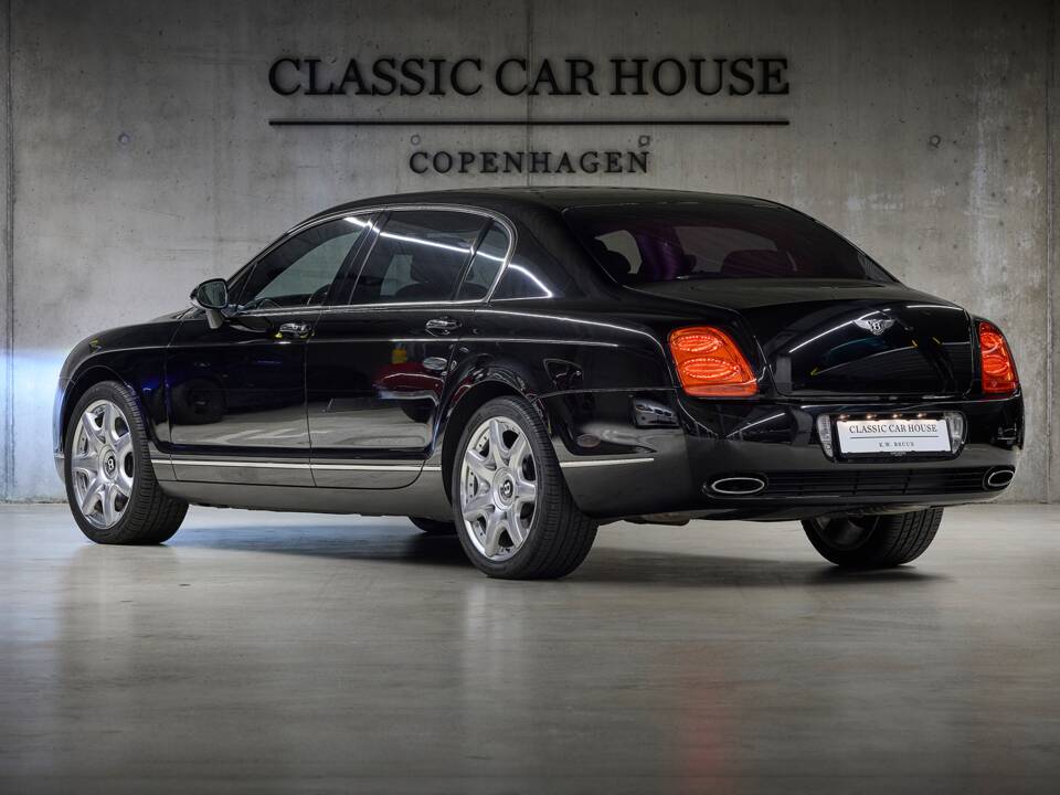 Image 6/100 of Bentley Continental Flying Spur (2008)