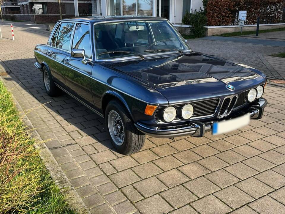 Immagine 3/8 di BMW 3,0 L (1977)