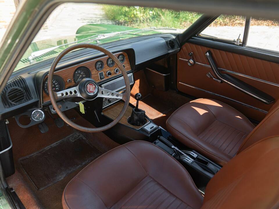 Image 28/50 of FIAT 124 Sport Coupe (1969)