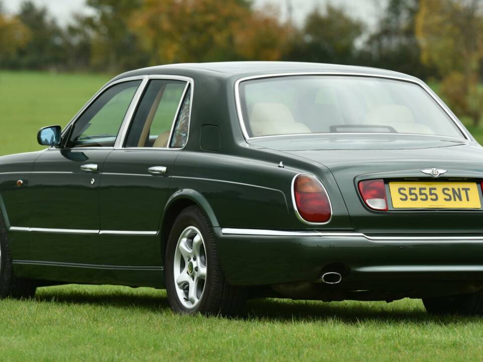 Image 15/50 of Bentley Arnage Green Label (1998)