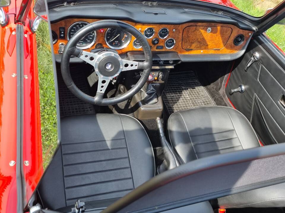 Bild 17/20 von Triumph TR 6 (1972)
