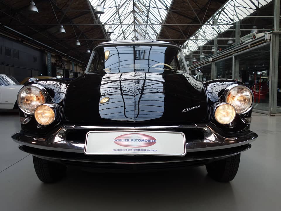 Image 4/30 of Citroën DS 19 (1959)