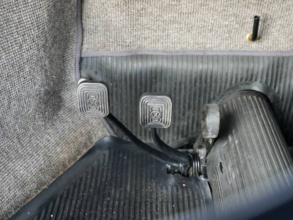 Image 48/50 de Volkswagen Käfer 1200 Standard "Ovali" (1955)