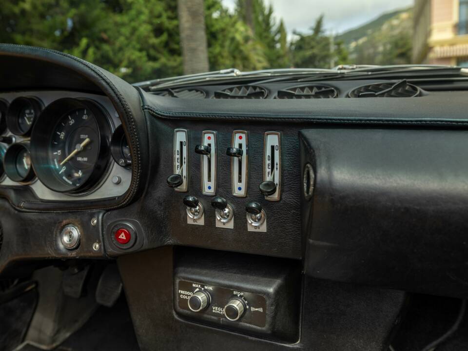 Afbeelding 40/53 van Ferrari 365 GTB/4 Spyder (1971)