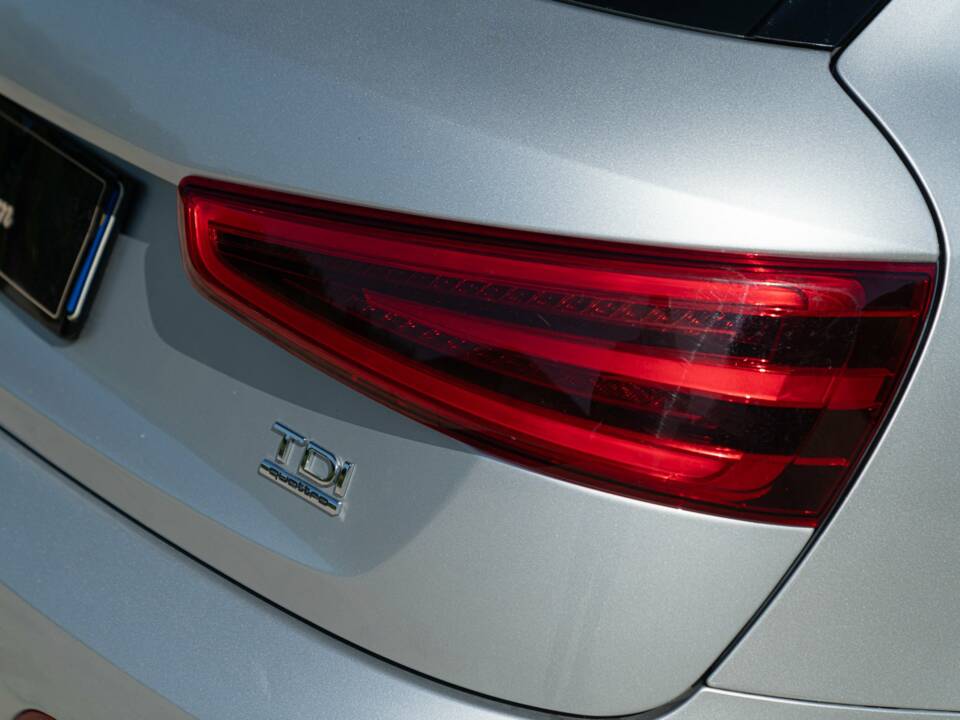 Bild 10/50 von Audi Q3 2.0 TDI quattro (2012)