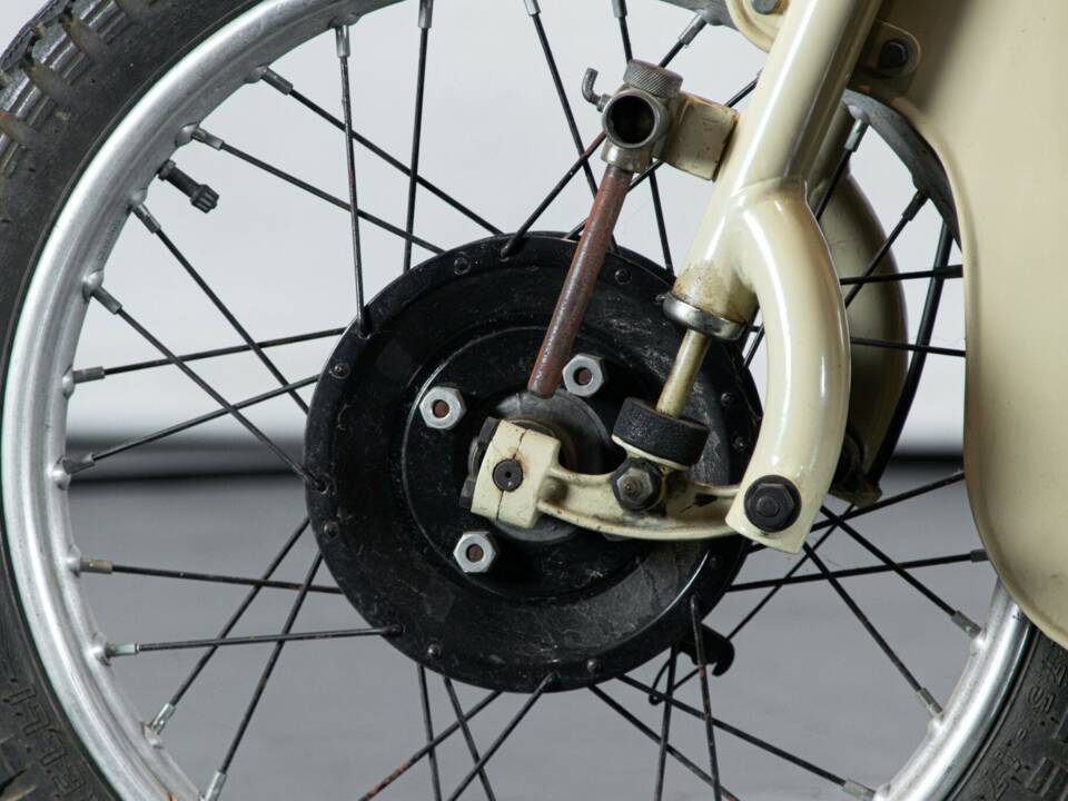 Image 41/50 of Moto Guzzi DUMMY (1951)