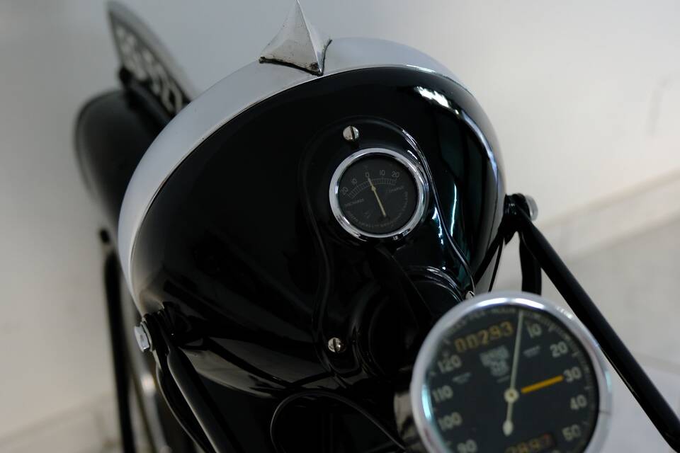 Immagine 75/89 di Brough-Superior SS 80 (1939)
