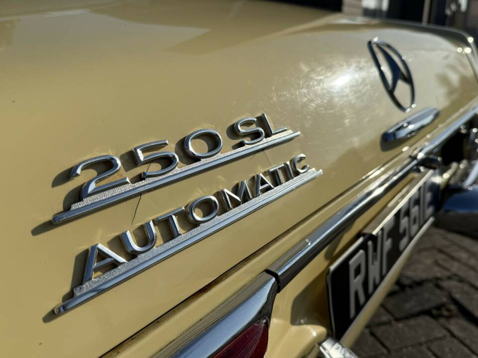 Image 9/31 de Mercedes-Benz 250 SL (1967)