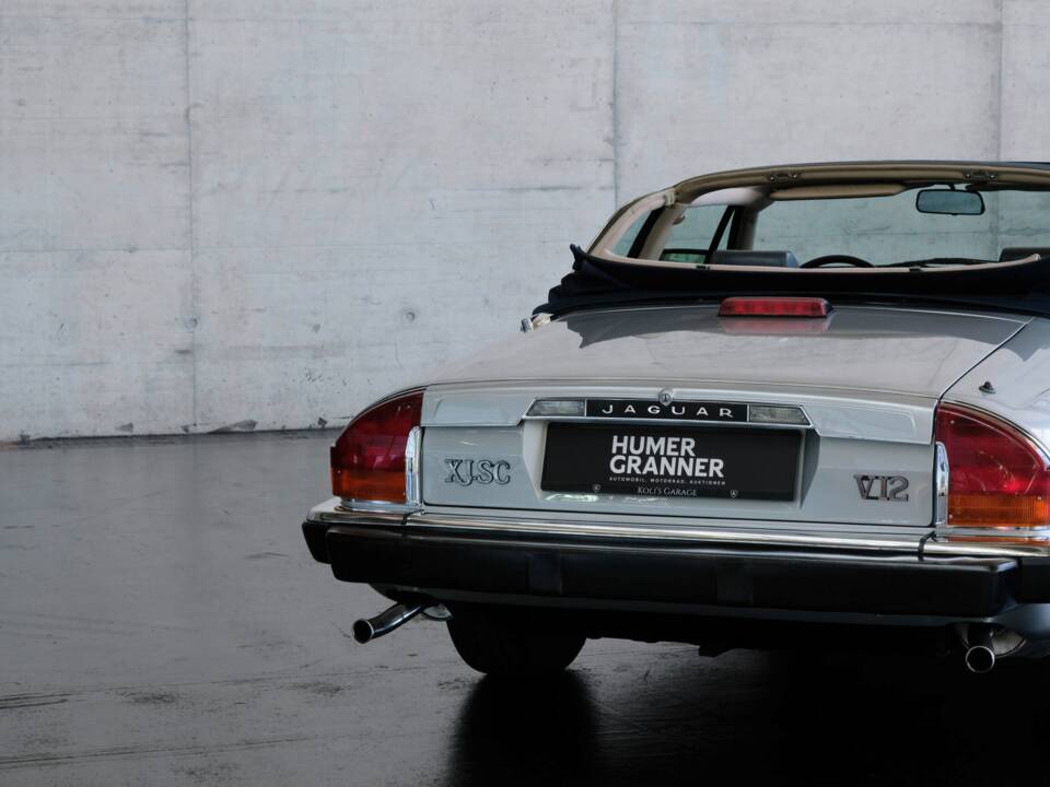 Image 44/47 of Jaguar XJ-SC 5.3 (1987)