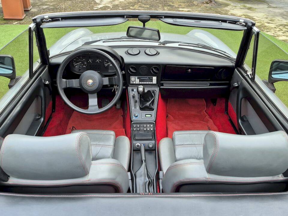 Afbeelding 16/70 van Alfa Romeo 2.0 Spider QV (1987)