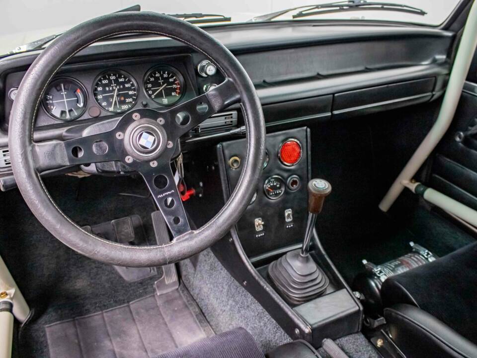 Immagine 20/32 di BMW 2002 tii (1971)