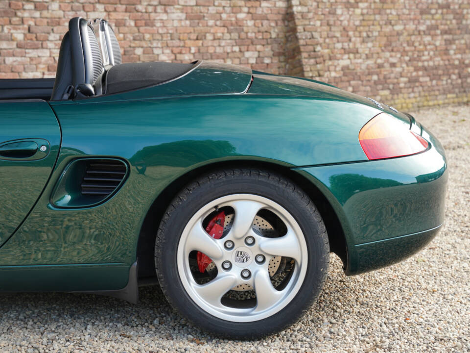 Immagine 26/50 di Porsche Boxster S (2000)