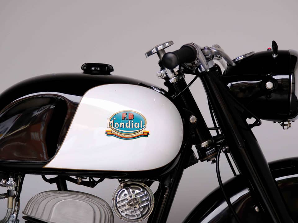 Image 5/68 of Mondial 160 Sport Lusso (1954)