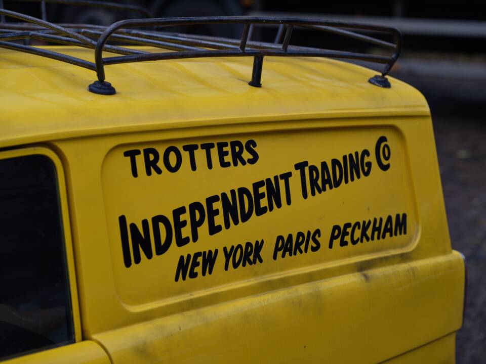 Bild 12/32 von Reliant Regent Van 10cwt (1969)