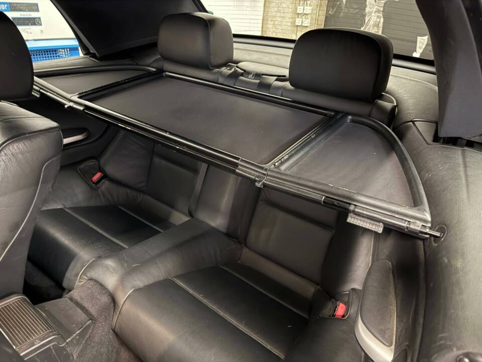 Image 10/22 of BMW 318Ci (2005)