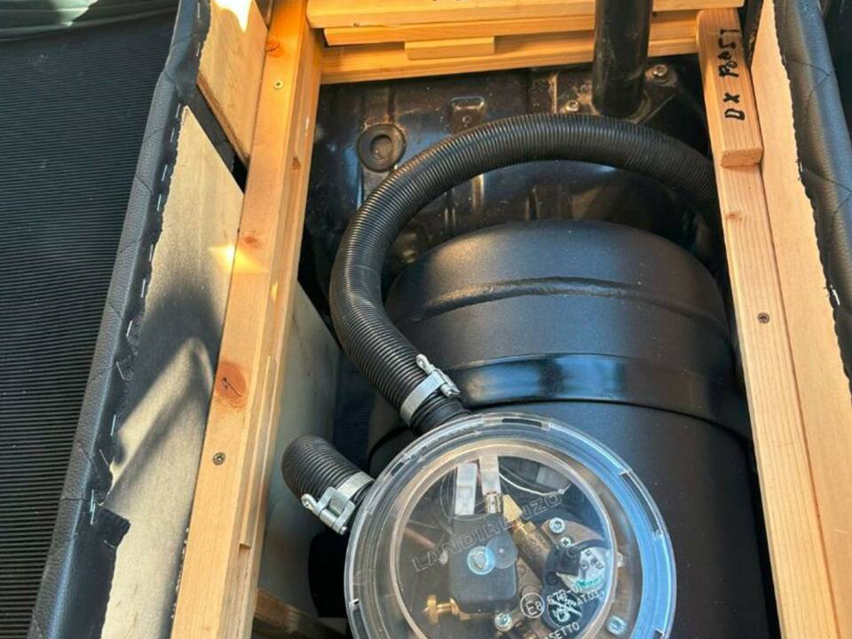 Bild 19/27 von Daihatsu Feroza 1.6i Special Hard-top (1991)