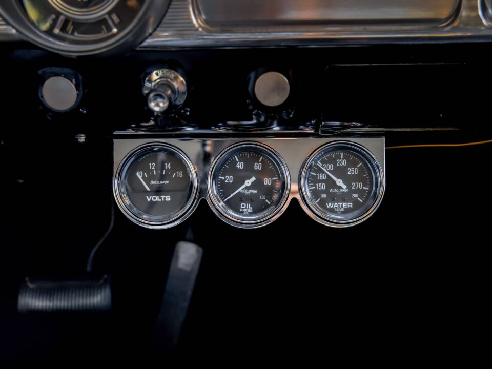 Imagen 60/93 de Ford Fairlane 500 (1963)