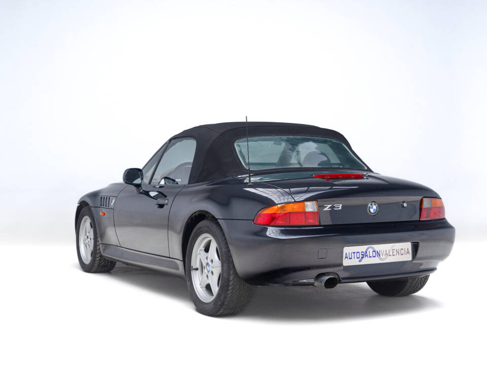 Image 13/39 of BMW Z3 1.9 (1996)