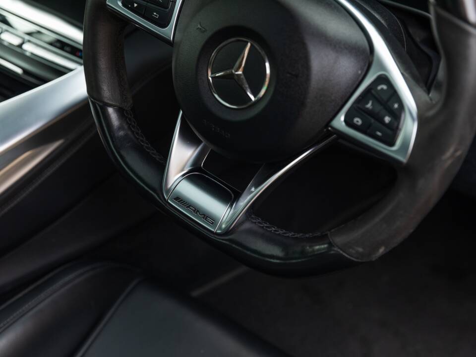 Image 7/50 de Mercedes-AMG GT-S (2015)